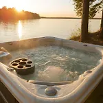 Villa Karu Private Retreat With Hottub&sauna Nokia