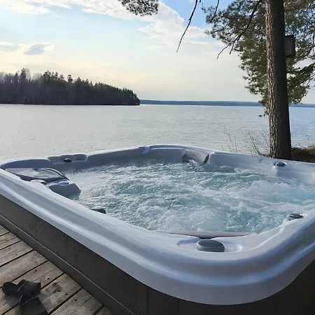 Karu Private Retreat With Hottub&sauna Huvilat Nokia